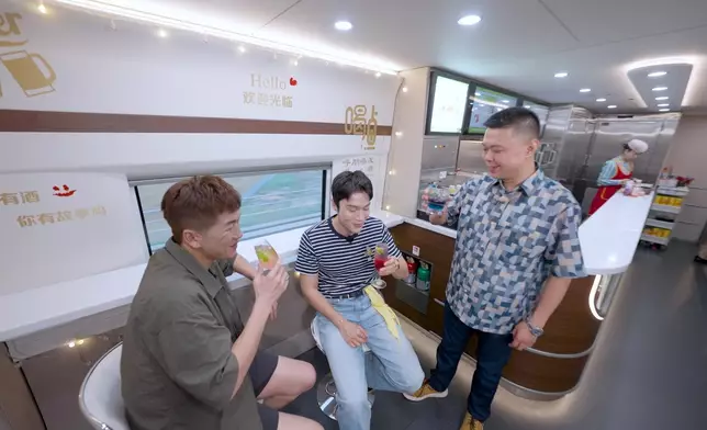 三位出發鐵路遊！