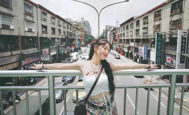 Solar為粉絲苦練中文，推出中文歌。 主辦單位提供圖片