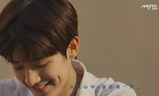 鄭柏然性格內向