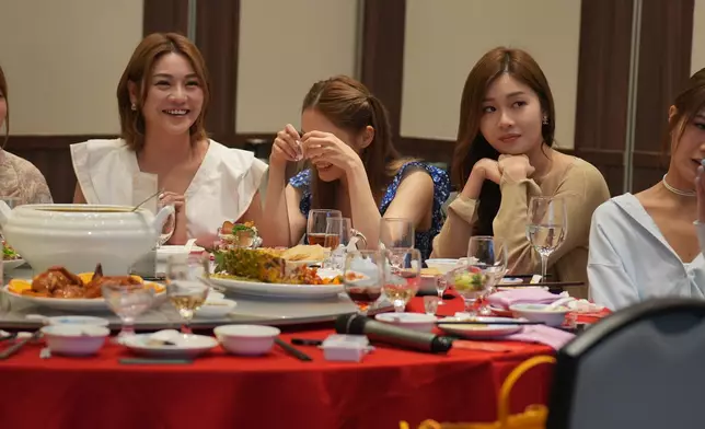 Sophie睇番自己同GM嘅Dating勁怕醜。