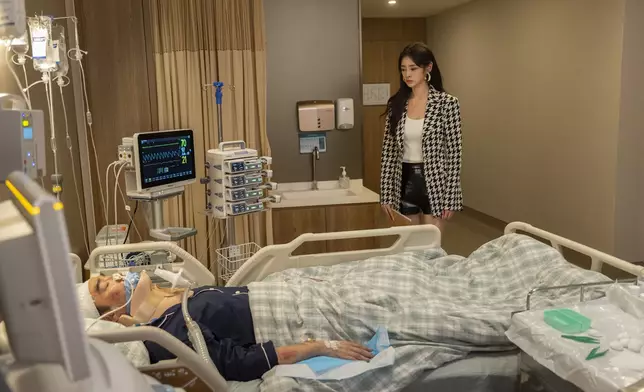 劇中手術搶救戲份均使用真實醫療設備拍攝，而且所有醫療戲份，都是在醫院實地取景。