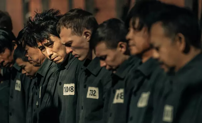 電影逼真還原當年戰爭史實。