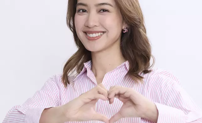 朱千雪拍攝官方宣傳短片。