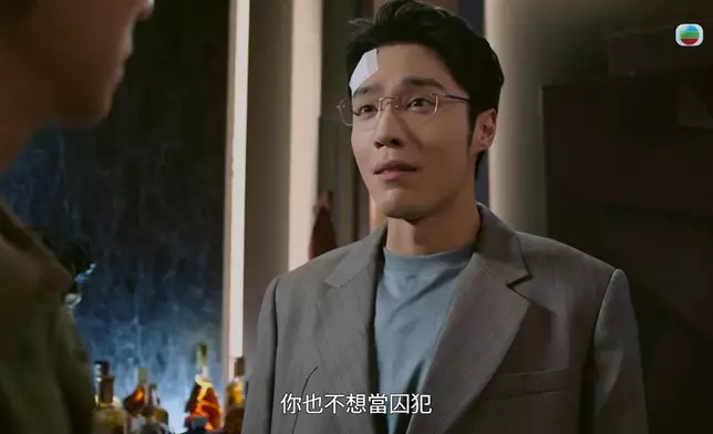 丁子朗啲衰格樣真係無敵，睇得出好畀心機去細度每個微表情，眉頭、眼額、嘴角都有足變化。