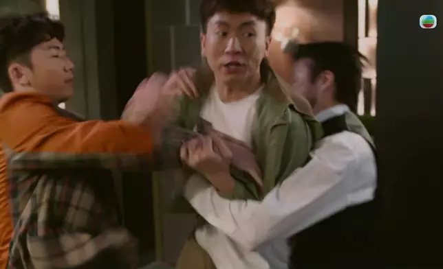 網民都話睇到好爽，同埋好鍾意丁丁同阿東呢頭喺《俠醫》打完交。