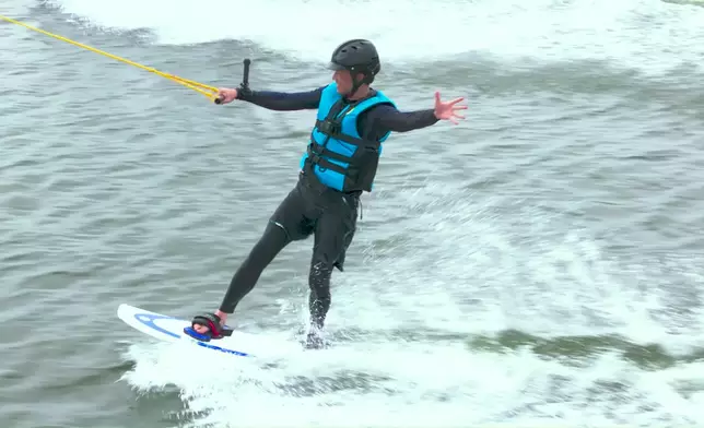 馬貫東首次下水即能站穩。