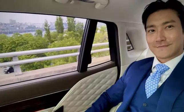 始源在刪除相關貼文後再親自澄清解釋。崔始源X圖片