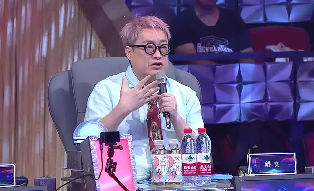 舒文大讚Jenny：聲線好乾淨。