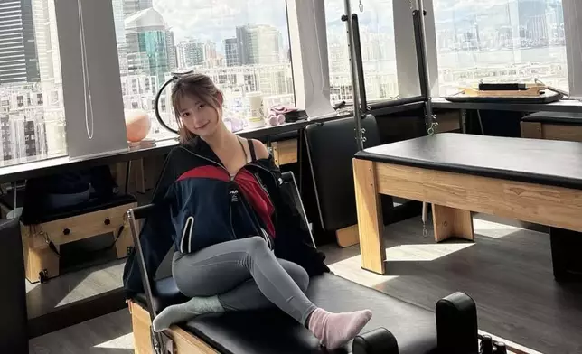 波波黃婧靈IG圖片