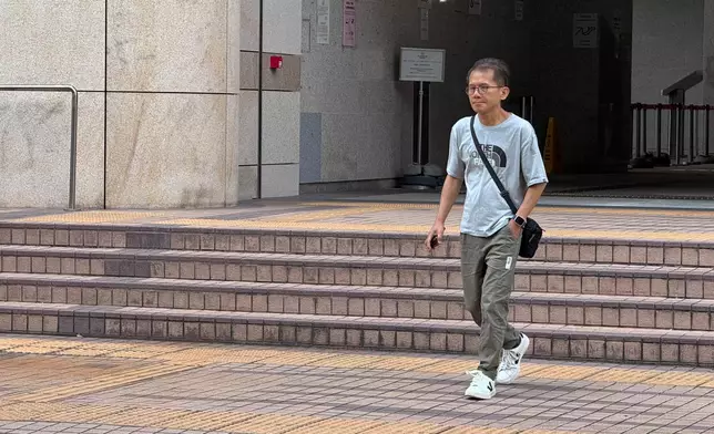 海難倖存者、死者趙少琼胞弟趙炳出席研訊。巴士的報記者攝