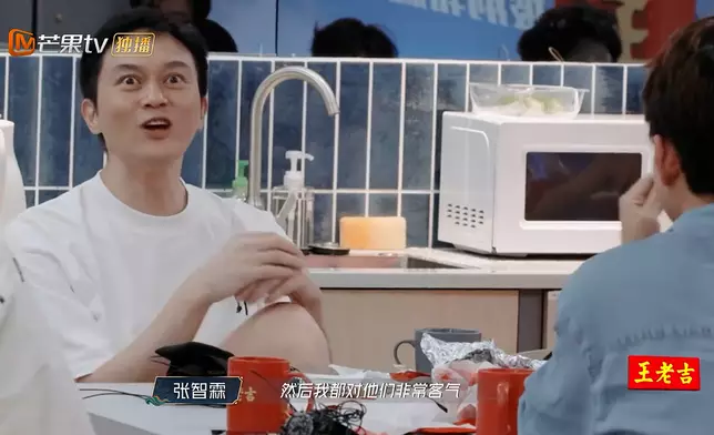 張智霖坦言兒子的經歷徹底改變了他對待工作人員的態度。他感性地說：「現在看到（節目裡）推按摩椅進場的人，就感覺像看到我兒子一樣，會對他們格外客氣。」