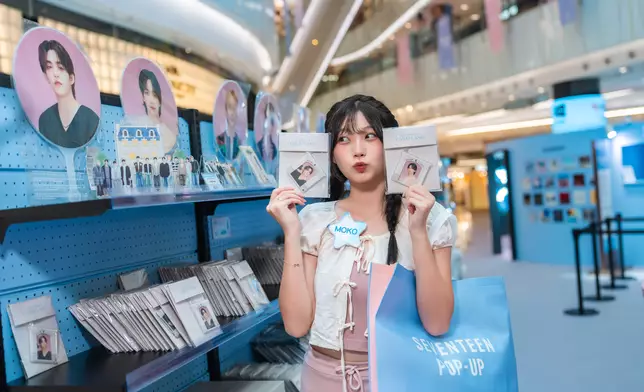 現場發售歷年演唱會及粉絲見面會的周邊精選合集