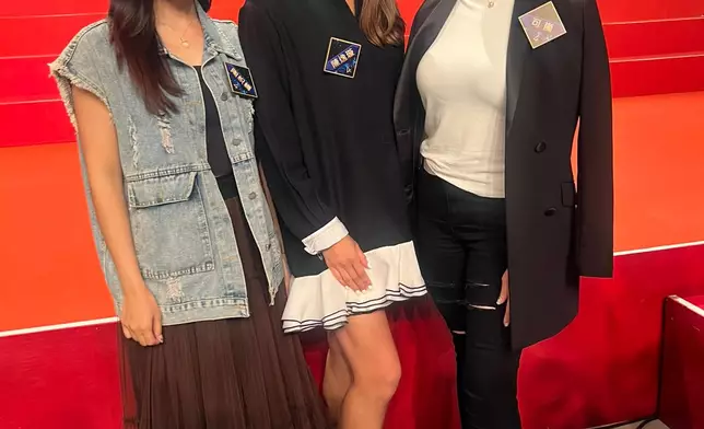 巴士的報記者攝