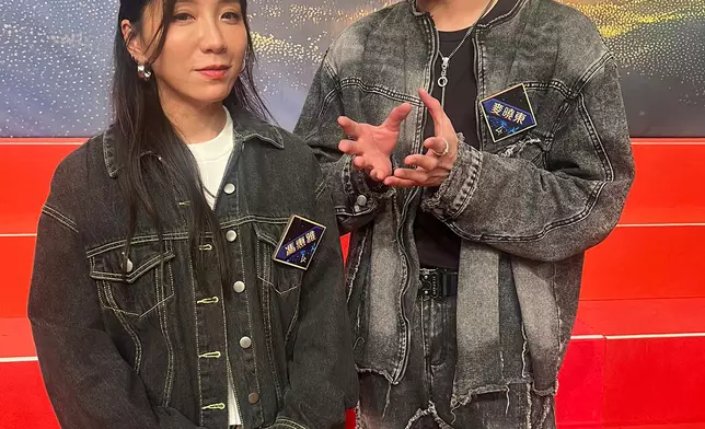 兩位化妝師——35歲的麥曉東（阿東）與38歲的馮惠雅入選《中4 》130強。巴士的報記者攝