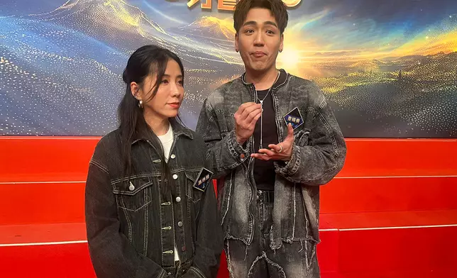 巴士的報記者攝