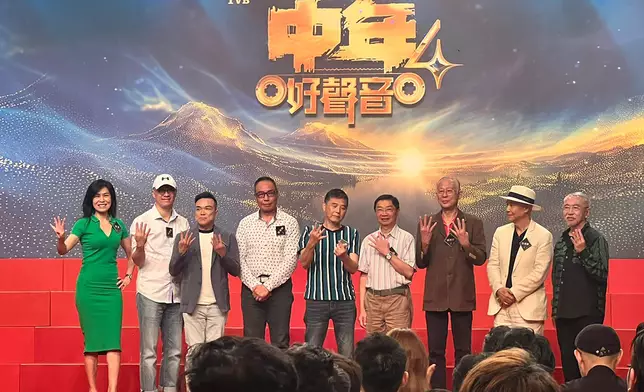 《中年好聲音4》香港賽區 Super Senior界參賽者，最年長的參賽者為74歲的退休人士林守常（右1）。巴士的報記者攝