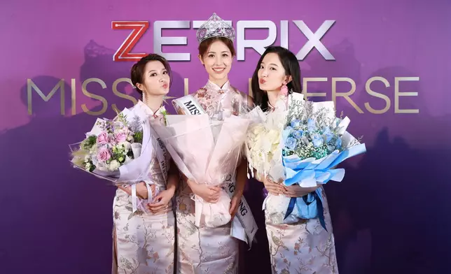 亞軍楊家倩、冠軍李詩逸、季軍譚千晴