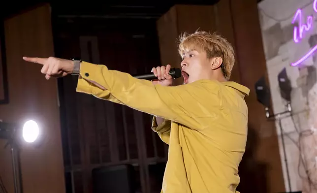 莫凱謙唱出熱情感染全場。