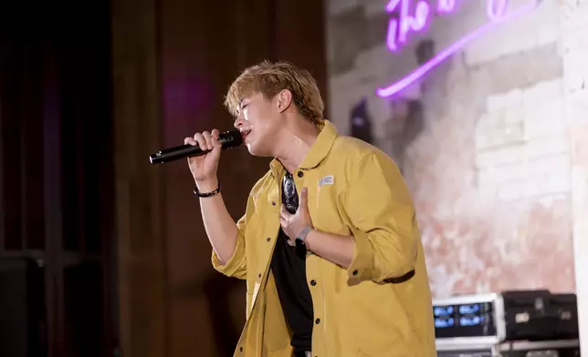 莫凱謙深情獻唱新歌「習慣一起」。