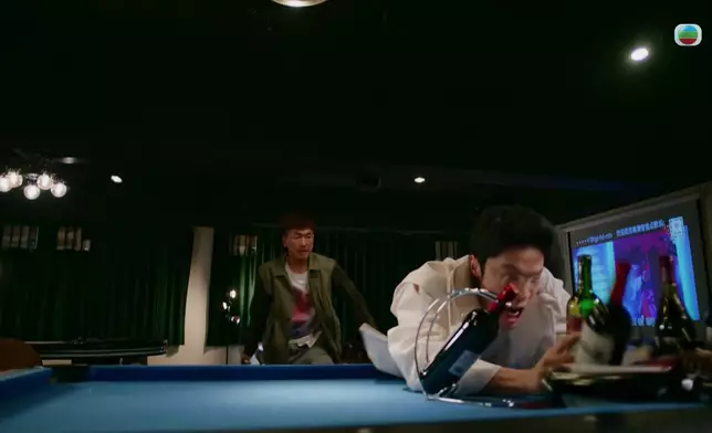 丁丁與馬貫東喺大結局有一場超強勁打鬥戲。