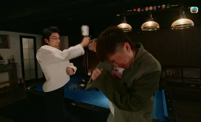 丁丁與馬貫東喺大結局有一場超強勁打鬥戲。