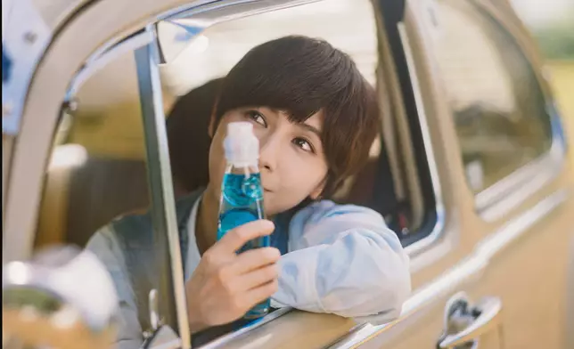 新歌講述青春成長過的酸甜苦辣。