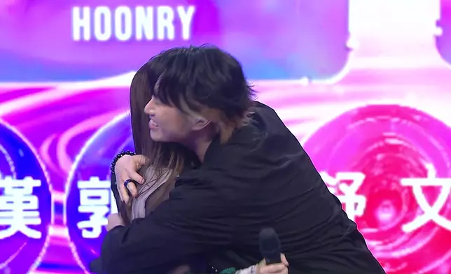 最後Hoonry成功獲得三盞燈，力壓「大魔王」Ryan。