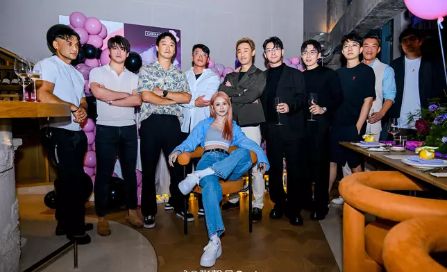 張馨月微博圖片