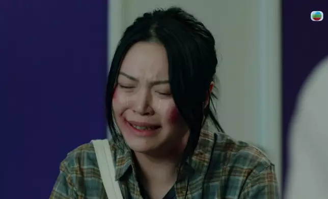 佢真係喊得好淒涼。