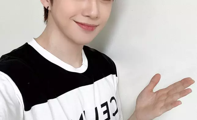 所屬社表示隨後已立即在當地採購相應物品。 姜丹尼爾官方X圖片