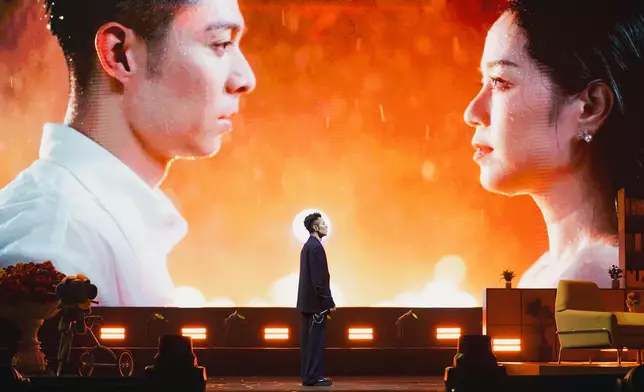 周柏豪演唱了多首經典曲目。