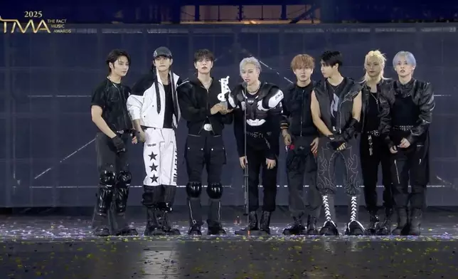 Stray Kids獲得Artist of the Year、Record of the Year、TMA Popularity Award、Honor of the Year共四獎。