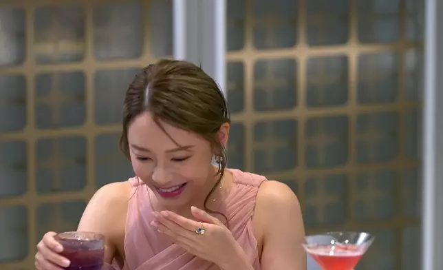 呢集，Sophie嘅冧樣可以話係去到放題嘅階段。