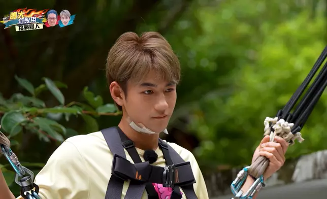 Jeffrey被阿正問到可否在空中保持帥氣表情。