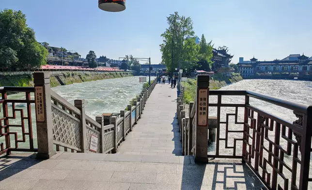 巴士的報記者攝