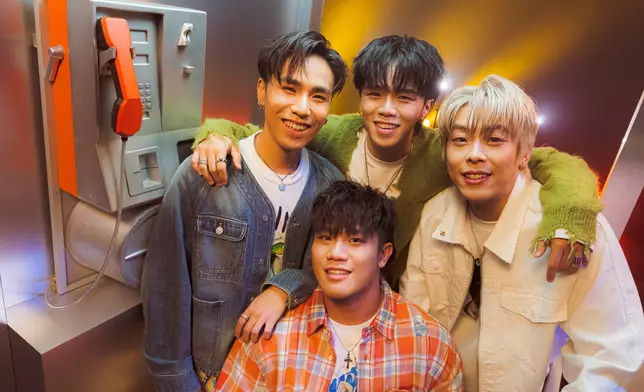 ROVER甜蜜新作《當我喜歡你時》。