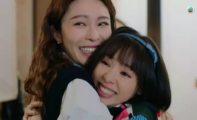 呢個畫面好靚好有愛。