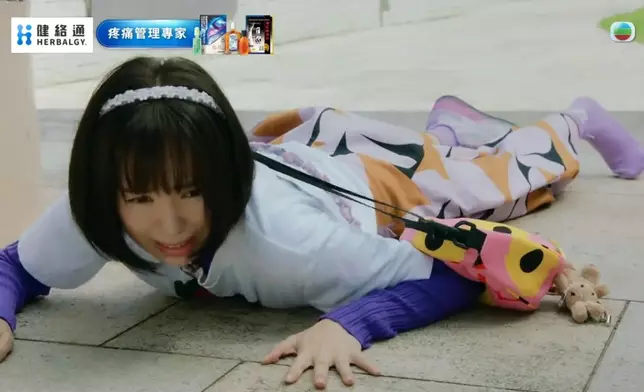 呢場逃亡戲勁緊張，原來拍咗足足成日，真係辛苦咁多位演員。