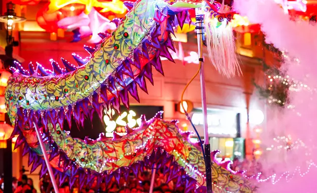 利東街「LED火龍舞鼓賀中秋」