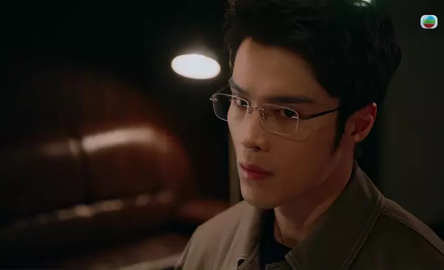 尋晚丁子朗想練死阿Moon同車撞Kelly阿Moon一幕都好狼死。