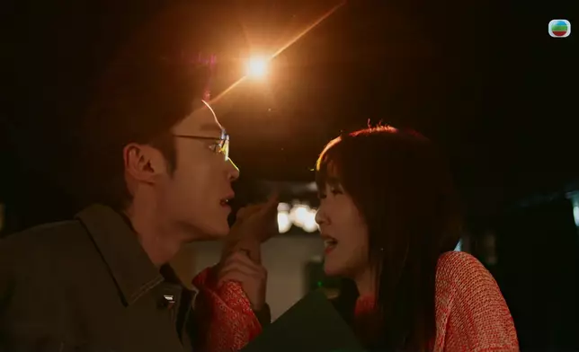 尋晚丁子朗想練死阿Moon同車撞Kelly阿Moon一幕都好狼死。