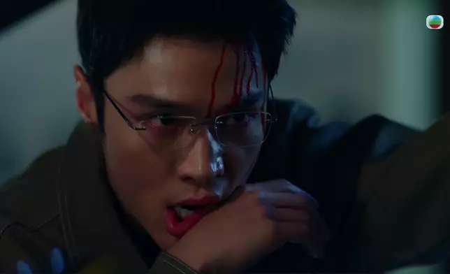 尋晚丁子朗想練死阿Moon同車撞Kelly阿Moon一幕都好狼死。