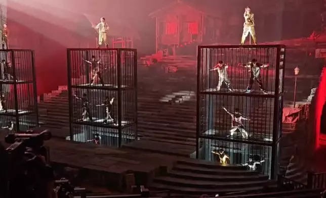 《重慶．1949》。巴士的報記者攝