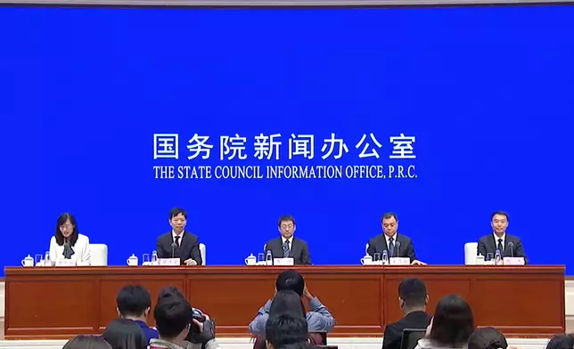 國新辦舉行新聞發布會，介紹中秋國慶假期交通運輸服務保障有關情況。國新辦圖片