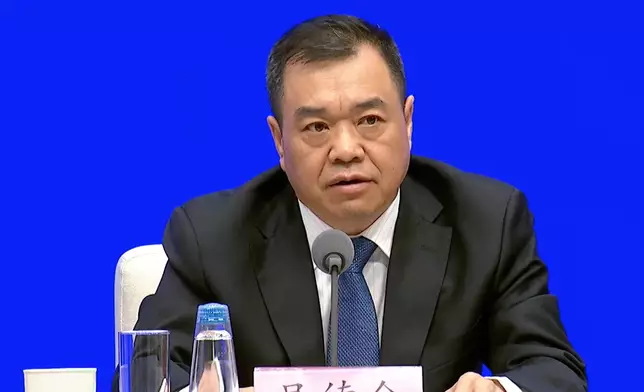 國家鐵路局副局長吳德金。國新辦圖片