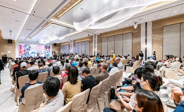 現場座無虛席。