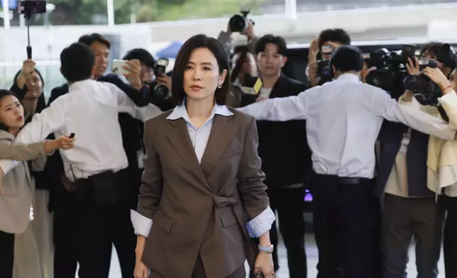 網民大讚宣萱「炸裂式演技」。