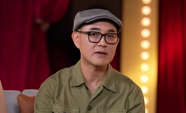 周國豐提到哥哥在2000年自導自編《煙飛煙滅》時，展現出「三大勁位」。