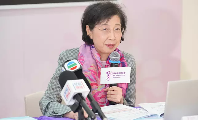 香港乳癌基金會創會人、外科專科醫生張淑儀醫生強調：「研究結果反映及早發現乳癌至關重要，而透過識別遠端復發高風險患者，可針對性地制定治療策略，以降低復發機率。」