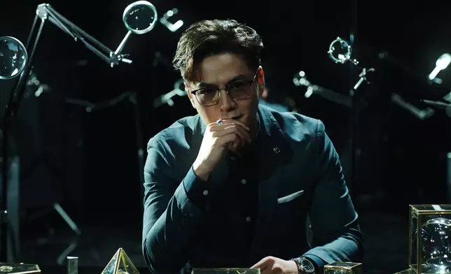 羅子溢呢吓一秒變奸笑，好Impressive。